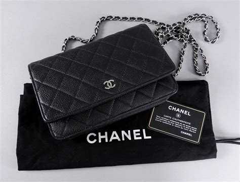 Chanel Wallet on Chain .